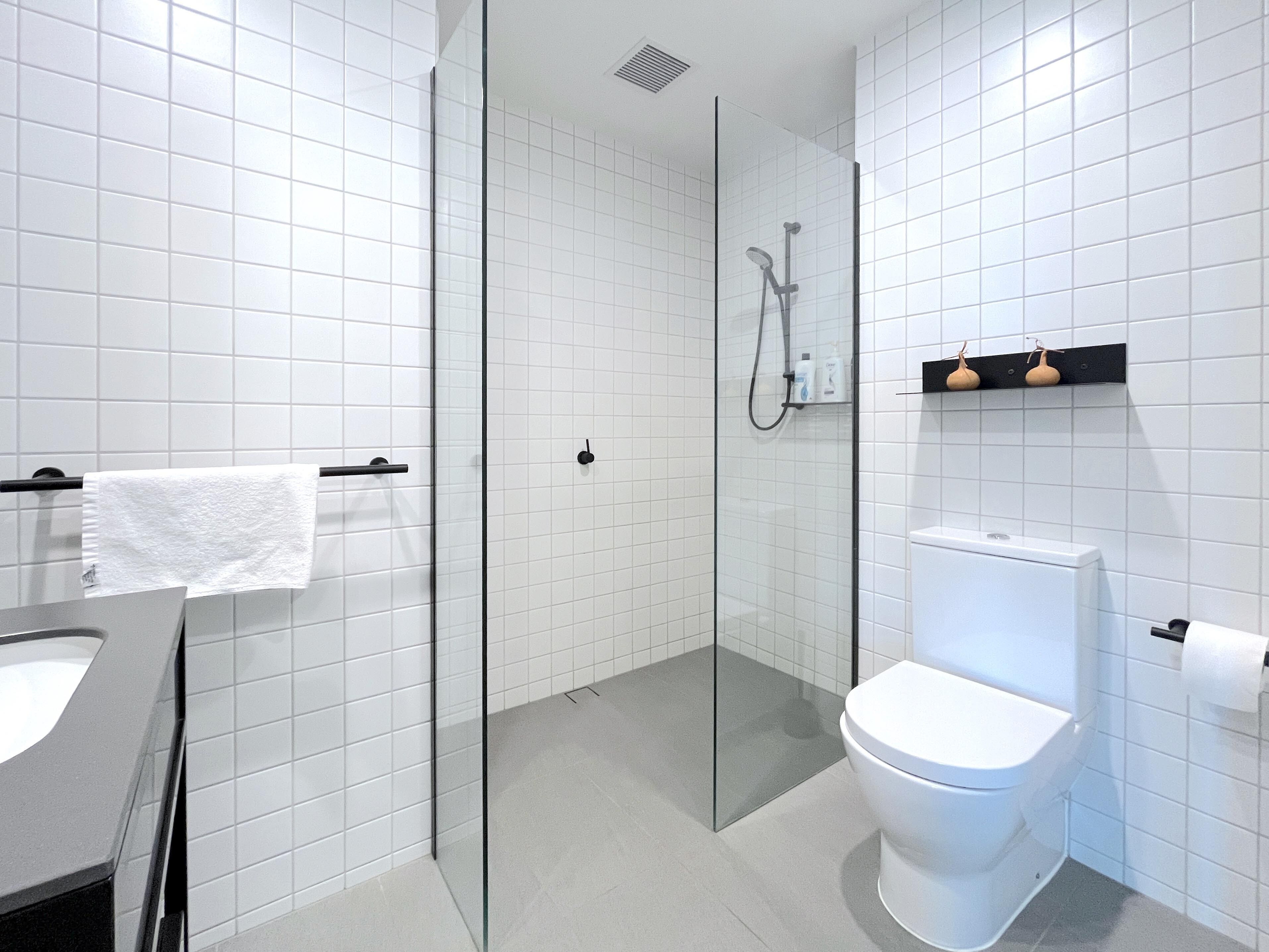 2 bedrooms, blackout curtains, iron/ironing board, free WiFi