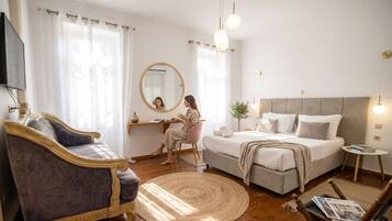 Egyptian cotton sheets, premium bedding, pillowtop beds, free minibar