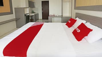 Standard Double Room | Free WiFi, bed sheets