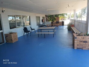 Front of property - Oxford Hotel Motel Cunnamulla (Cunnamulla)