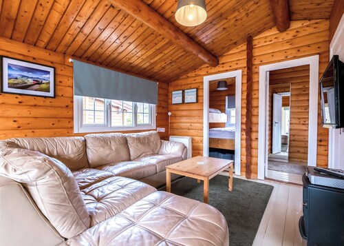2 bedroom accommodation in Blaenau Ffestiniog