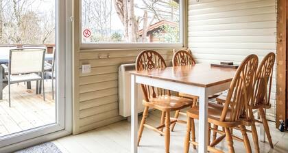 1 bedroom accommodation in Blaenau Ffestiniog