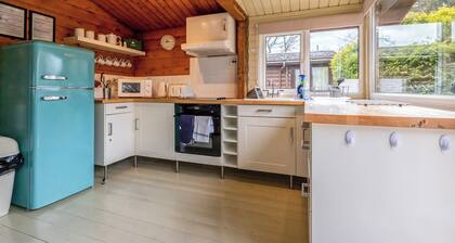 2 bedroom accommodation in Blaenau Ffestiniog