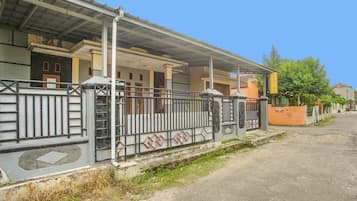 Fachada da propriedade