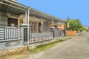 Front of property - OYO Life 3005 Kost Rumaisha Syariah (Bandar Lampung)