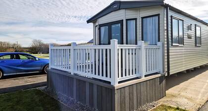 Platinum 2 No Pet Sleeps 4