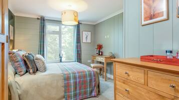 2 bedrooms, free internet