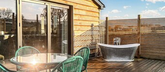 Country Lodge Deluxe