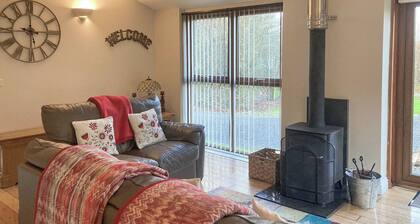 2 bedroom accommodation in Allithwaite