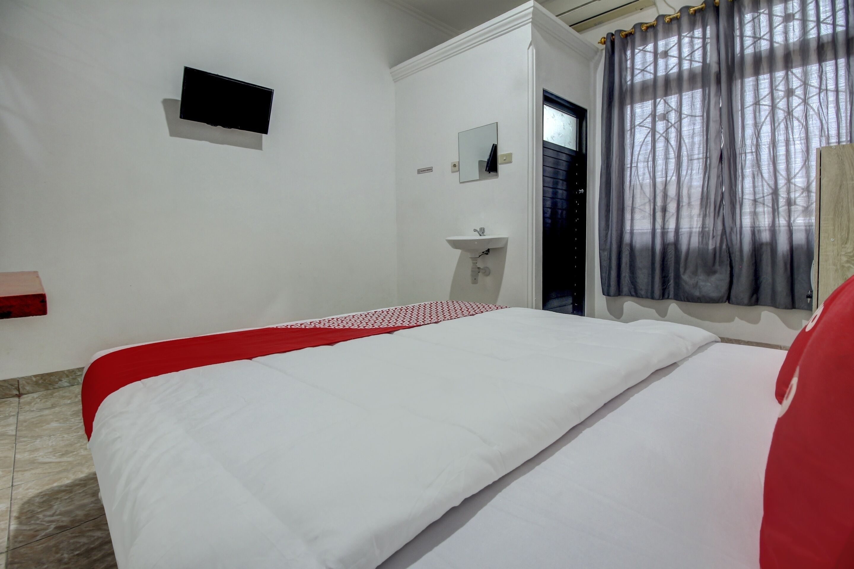 Photo - OYO 90224 Palembang Residence