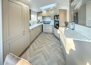 Fridge, oven, stovetop, toaster