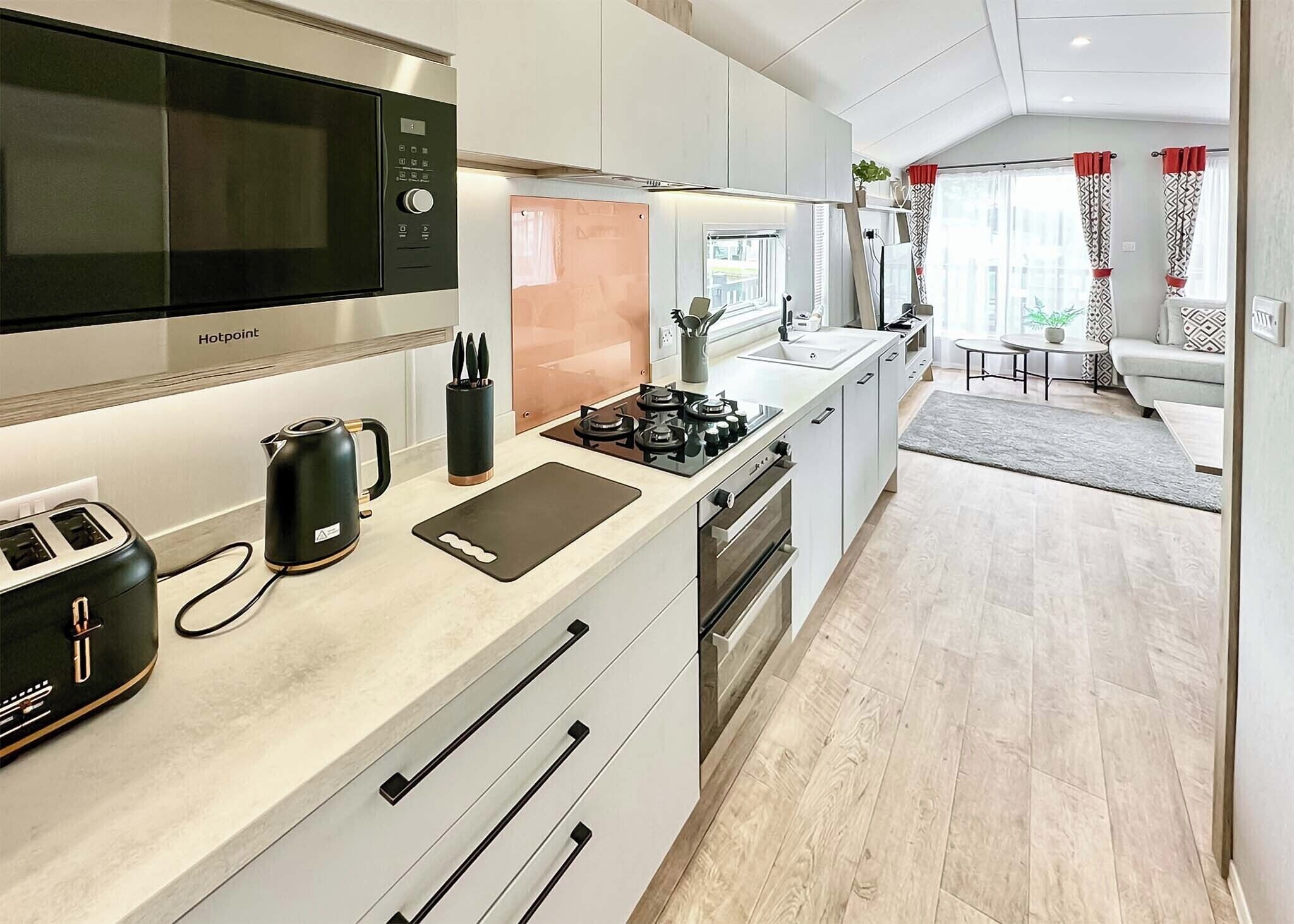 Fridge, oven, stovetop, toaster