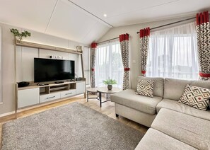 Living area - Astoria Caravan Pet Friendly Decking (Nr New Quay, Cardiganshire)