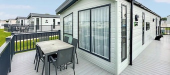 Astoria Caravan Pet Friendly Decking
