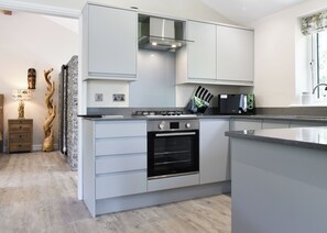 Fridge, oven, stovetop, toaster