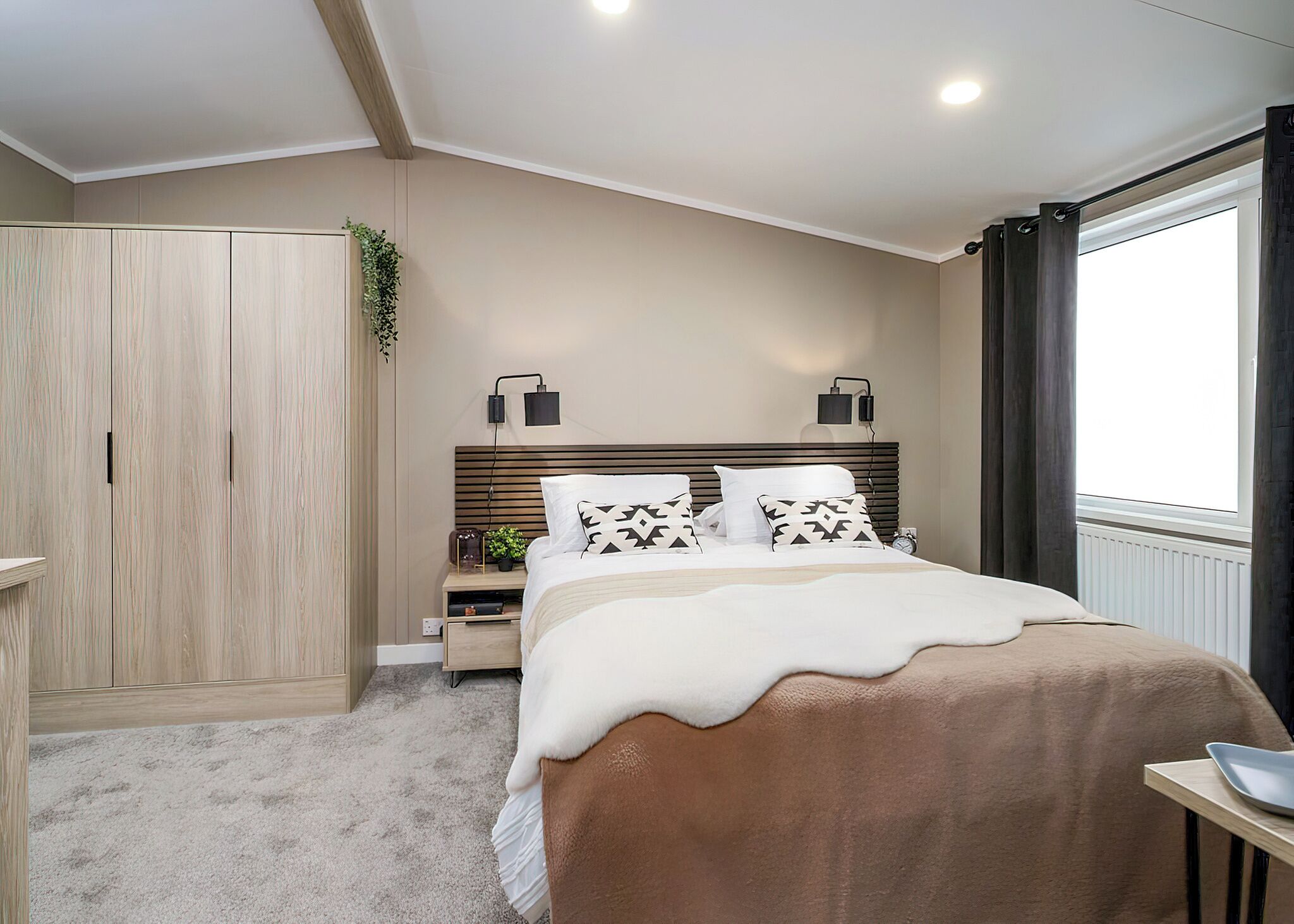 2 bedrooms
