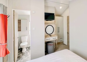 2 bedrooms
