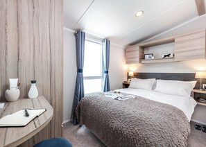 2 bedrooms