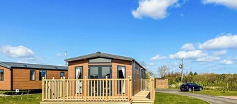 1 bedroom accommodation in Tunstall, Nr Hull