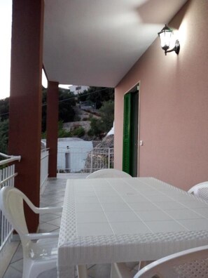 Outdoor dining - Villa Anna - GREEN VALLEY (Fasano)