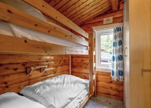 2 bedrooms - 2 bedroom accommodation in Blaenau Ffestiniog (Blaenau Ffestiniog)