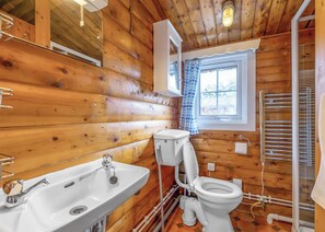 Bathroom - 2 bedroom accommodation in Blaenau Ffestiniog (Blaenau Ffestiniog)