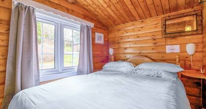 2 bedroom accommodation in Blaenau Ffestiniog