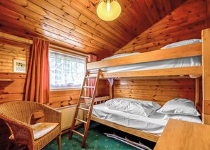 3 bedrooms - 3 bedroom accommodation in Blaenau Ffestiniog (Blaenau Ffestiniog)