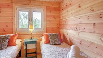 2 bedrooms