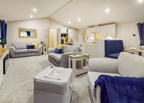 Living area - Grange Lodge 4 (Pet) (Mablethorpe)