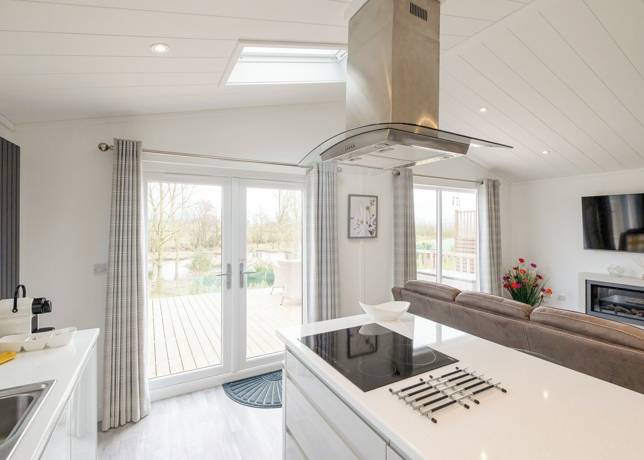 Fridge, oven, stovetop, toaster