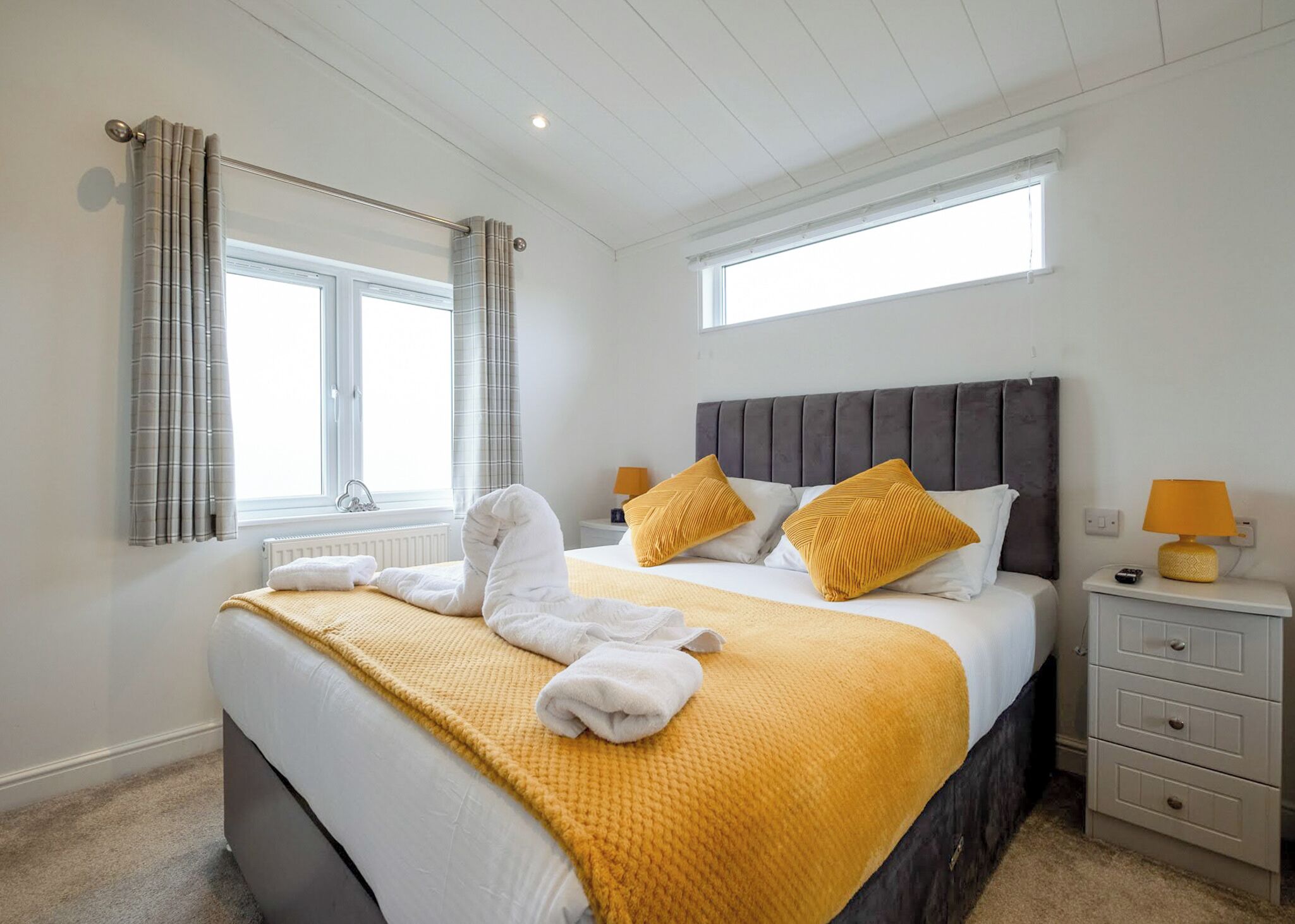2 bedrooms