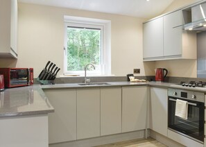 Oven - 1 bedroom accommodation in Allithwaite (Allithwaite)