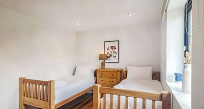 2 bedroom accommodation in Old Buckenham
