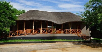 Mpale Cultural Village 