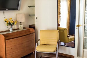 Interior - Il Sorriso Di Liu (Agrigento)