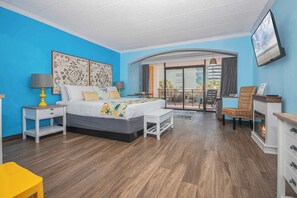 1 bedroom, desk, iron/ironing board, WiFi