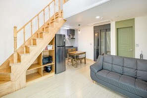 1 bedroom, free WiFi - Jeju Gosanirang Pension (Jeju City)