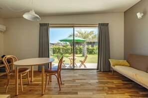 TV - Villa with 500m2 natural grass garden and BQ terrace Dogs are very welcome / Choseigun Chiba (Choseigun)