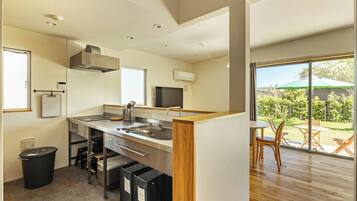 雪櫃、微波爐、爐具、廚房用具/餐具/器皿