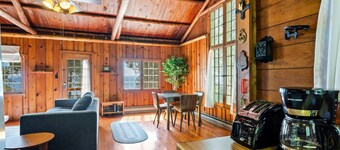 "Enduring Memories" Lakefront Cottage in Jacksonport - Newly Furnished for 2024!