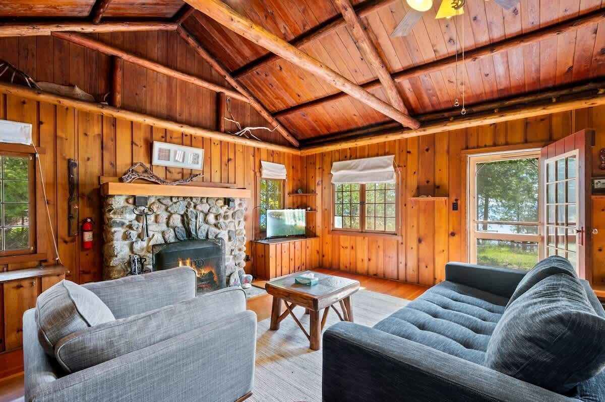 Älytelevisio, takka, suoratoistopalvelut