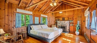 Lakefront Cottage · Sunrise Views · Jacksonport