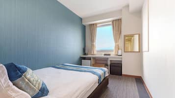 1 bedroom, desk, WiFi (free), bed sheets