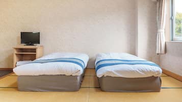 1 bedroom, desk, free WiFi, bed sheets