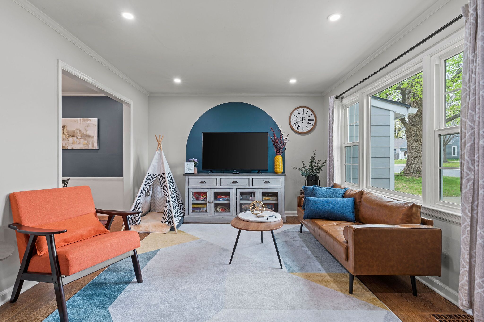 Parkview - Chic + Walk to Park + Pet Friendly