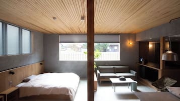 1 bedroom, desk, free WiFi, bed sheets