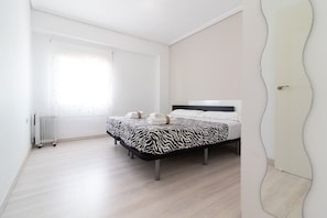 4 chambres, fer et planche à repasser, Wi-Fi (supplément)