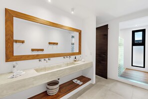 Hair dryer, towels - Golf course backdrop,  Large swimming pool, beach club membership, daily housekeeping (Los Almendros, Hacienda Pinilla)