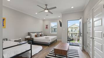 5 bedrooms, desk, iron/ironing board, free WiFi